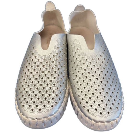 Ilse Jacobsen slip on tulips Platino Silver  Perforated Design US 7.5/ EU 38 - Picture 3 of 9